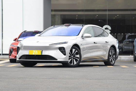 Nio Et7 Dört Kapılı ve Beş Koltuklu Lüks Yeni Enerji Arabası